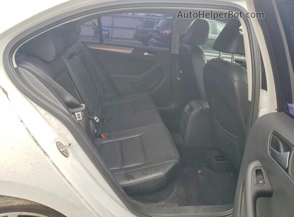 3VWDB7AJ1HM415801 2017 VOLKSWAGEN JETTA White 