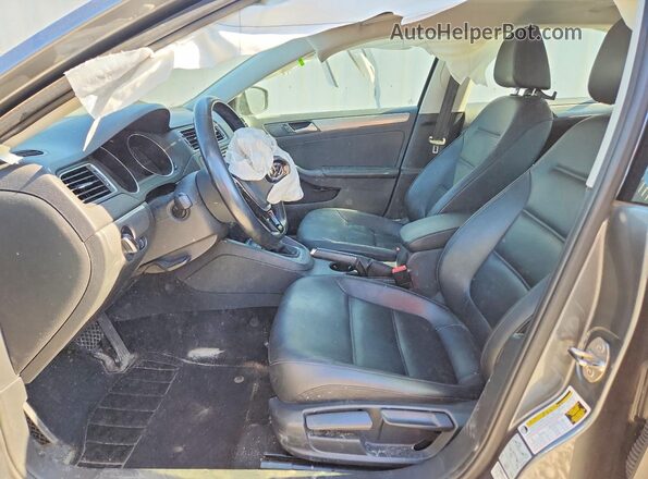 3VWDB7AJ3JM226587 2018 VOLKSWAGEN JETTA Gray 