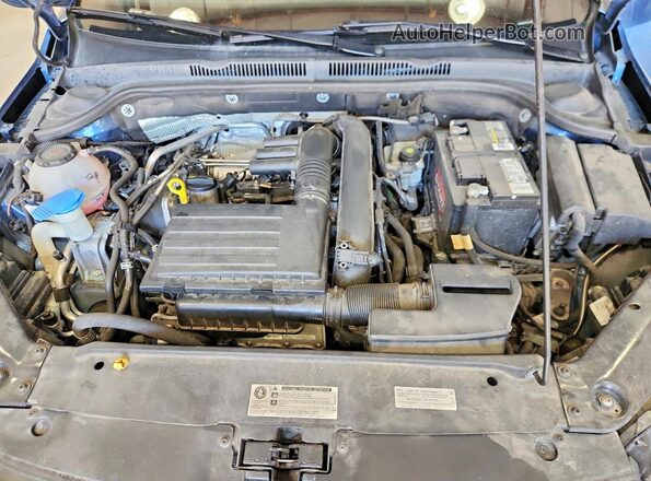 3VWDB7AJ3JM250145 2018 VOLKSWAGEN JETTA Blue Rear interior view