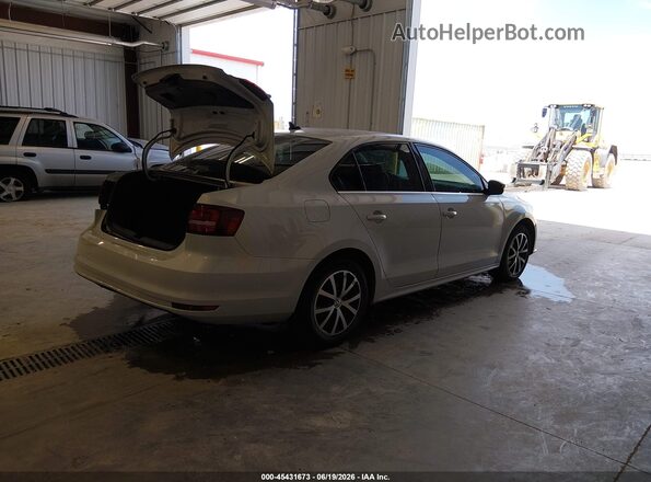 3VWDB7AJ6HM346975 2017 VOLKSWAGEN JETTA White უკანა მარჯვენა