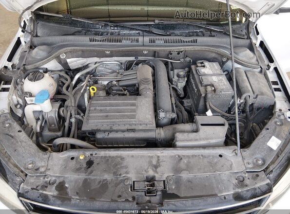 3VWDB7AJ6HM346975 2017 VOLKSWAGEN JETTA White უკანა ხედი