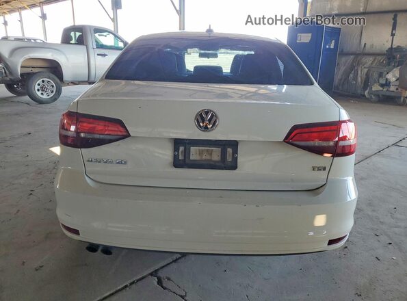3VWDB7AJ7HM281344 2017 VOLKSWAGEN JETTA White Widok z tyłu