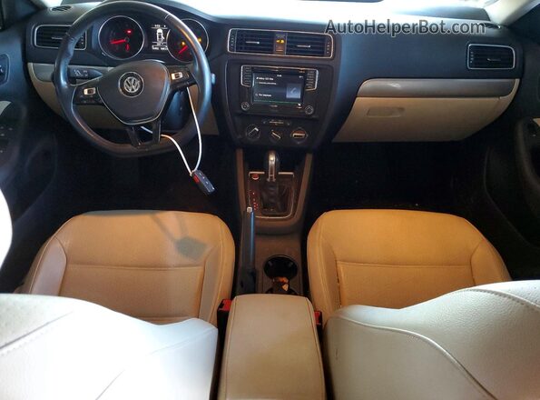 3VWDB7AJ7HM281344 2017 VOLKSWAGEN JETTA White Widok deski rozdzielczej