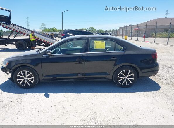 3VWDB7AJ8HM261765 2017 VOLKSWAGEN JETTA Black 