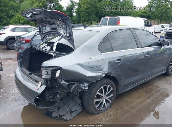 3VWDB7AJ8HM408716 2017 VOLKSWAGEN JETTA Gray Widok z przodu