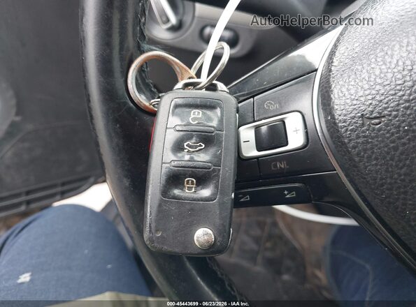 3VWDB7AJ8HM408716 2017 VOLKSWAGEN JETTA Gray Widok deski rozdzielczej