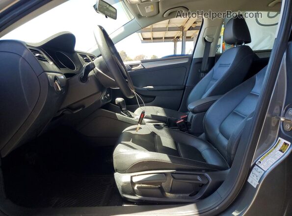 3VWDB7AJ9JM238324 2018 VOLKSWAGEN JETTA Gray წინა სალონის ხედი