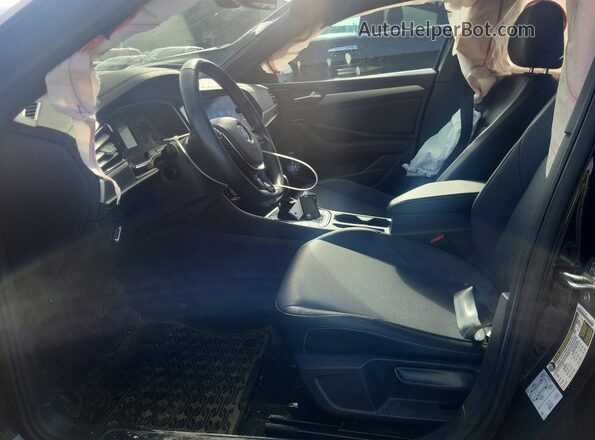 3VWE57BU1MM072437 2021 VOLKSWAGEN JETTA Black Front interior view