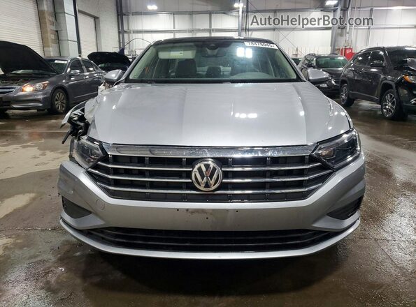 3VWE57BU4MM069984 2021 VOLKSWAGEN JETTA Silver Вид спереду