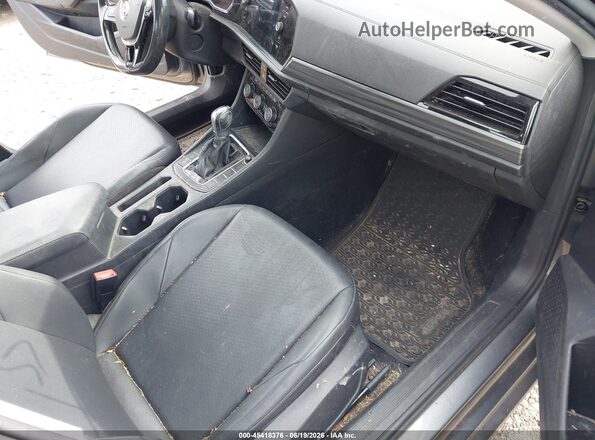 3VWE57BU6KM018435 2019 VOLKSWAGEN JETTA Серый Вид салона спереди