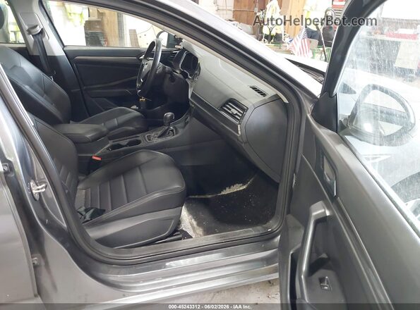 3VWE57BU9MM086506 2021 VOLKSWAGEN JETTA Gray Front interior view