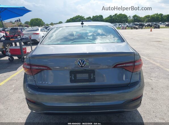 3VWEM7BU0RM042405 2024 VOLKSWAGEN JETTA Gray 