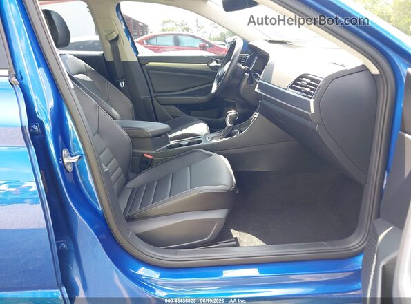 3VWEM7BU2RM027100 2024 VOLKSWAGEN JETTA Blue Widok wnętrza z przodu