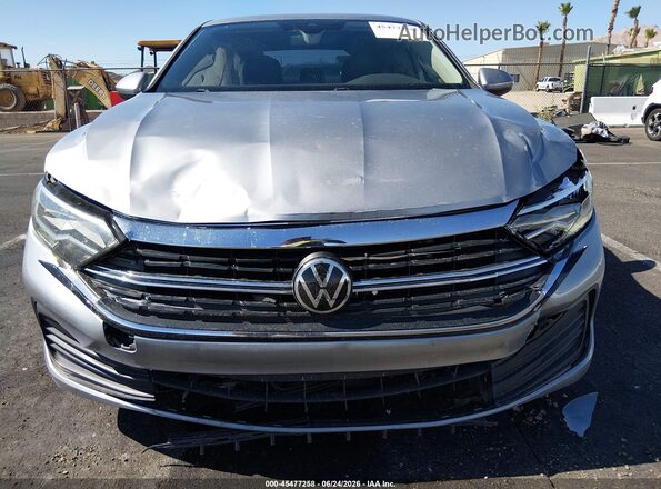 3VWEM7BU3NM005245 2022 VOLKSWAGEN JETTA Silver წინა პანელის ხედი