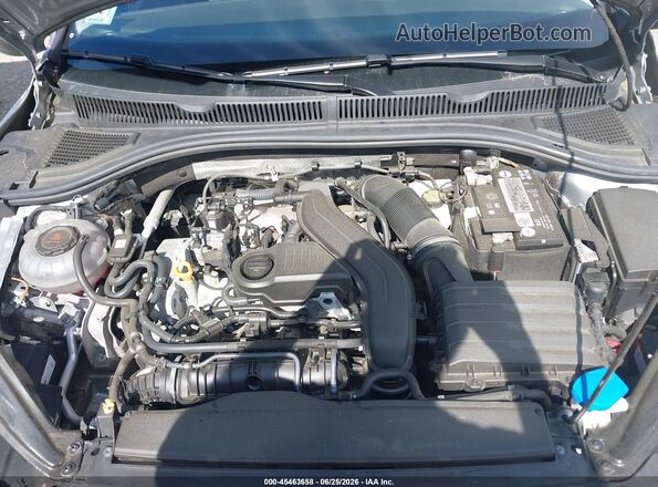 3VWEM7BU5NM033290 2022 VOLKSWAGEN JETTA Silver Widok z tyłu