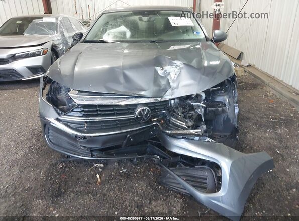 3VWEM7BU7RM049870 2024 VOLKSWAGEN JETTA Gray Вид задньої частини салону