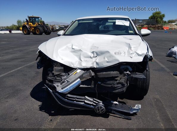 3VWEM7BU7RM050419 2024 VOLKSWAGEN JETTA White Rear interior view