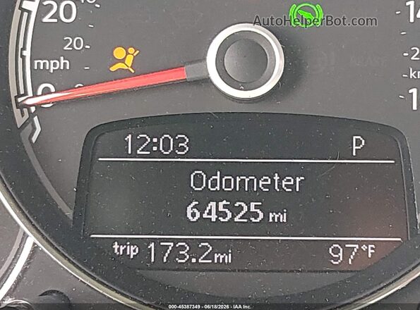 3VWF17AT4HM610935 2017 VOLKSWAGEN BEETLE Красный 