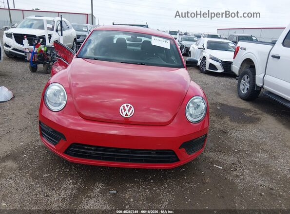 3VWF17AT4HM610935 2017 VOLKSWAGEN BEETLE Красный Вид щитка приборов