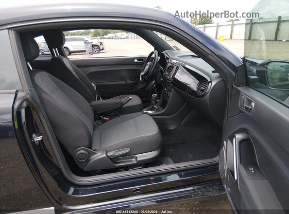 3VWF17AT4HM611647 2017 VOLKSWAGEN BEETLE Black წინა სალონის ხედი