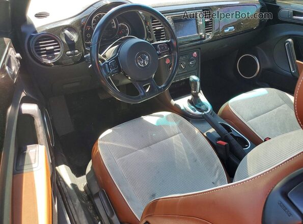 3VWF17AT5GM637334 2016 VOLKSWAGEN BEETLE Black Dashboard view