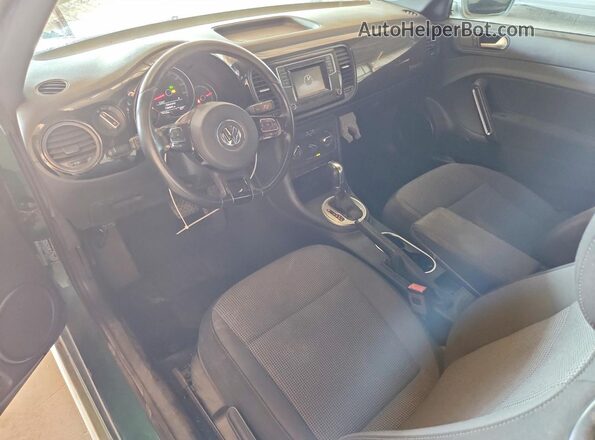 3VWF17AT6HM629745 2017 VOLKSWAGEN BEETLE White Առջևի վահանակի տեսք