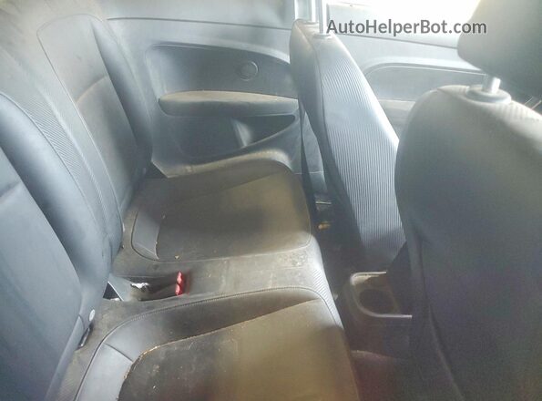 3VWF17AT8GM602187 2016 VOLKSWAGEN BEETLE Silver Vista de los asientos traseros