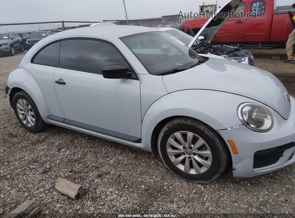 3VWF17ATXHM623236 2017 VOLKSWAGEN BEETLE Silver Widok wnętrza z tyłu