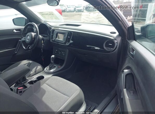 3VWFD7AT4JM712734 2018 VOLKSWAGEN BEETLE Gray Вид салону спереду