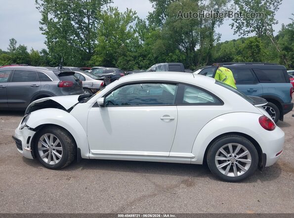 3VWFD7AT5JM706246 2018 VOLKSWAGEN BEETLE White 360 interior view