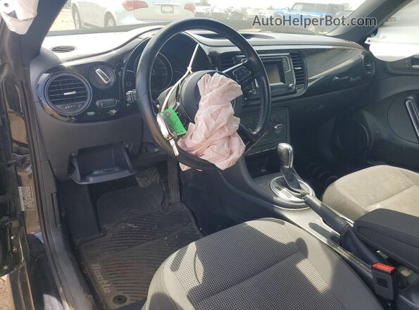 3VWFD7AT7KM714902 2019 VOLKSWAGEN BEETLE Black 