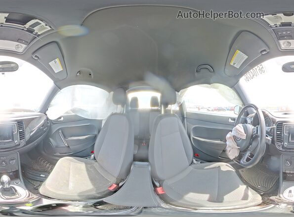 3VWFD7AT7KM714902 2019 VOLKSWAGEN BEETLE Black 
