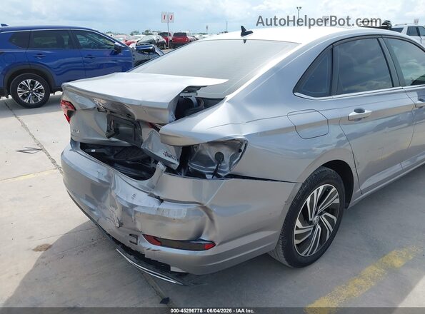 3VWG57BU9MM079659 2021 VOLKSWAGEN JETTA Серебряный Вид спереди