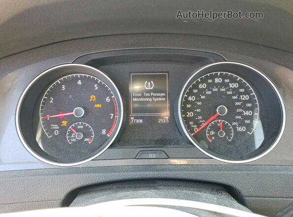 3VWH17AU1HM518098 2017 VOLKSWAGEN GOLF Black Սարքավորումների վահանակի տեսք
