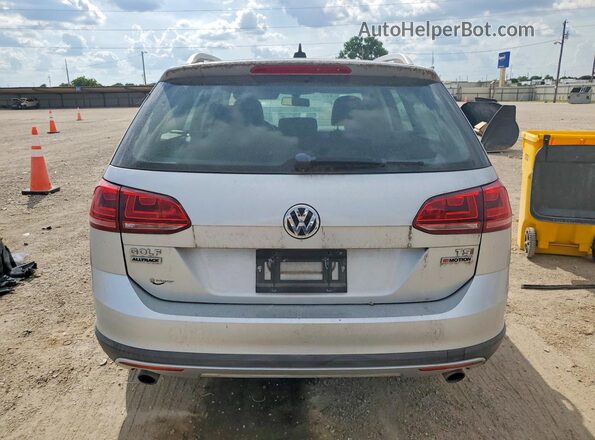 3VWH17AU1HM522555 2017 VOLKSWAGEN GOLF Silver Հետևի տեսք
