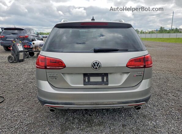 3VWH17AU4HM529841 2017 VOLKSWAGEN GOLF Silver 