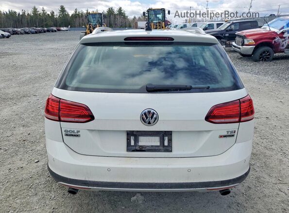 3VWH17AU4JM752600 2018 VOLKSWAGEN GOLF Белый Вид сзади