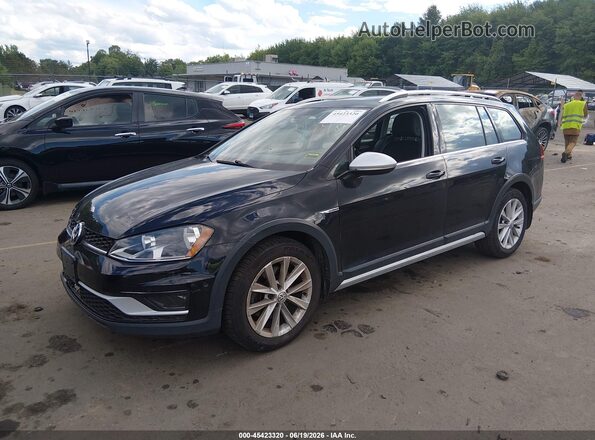 3VWH17AU8HM532077 2017 VOLKSWAGEN GOLF Black Vista tres cuartos delantera izquierda