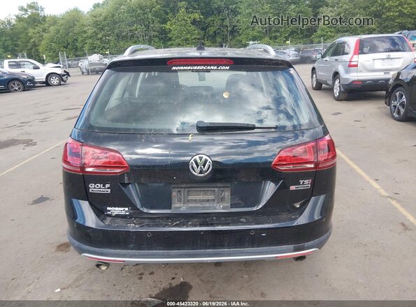 3VWH17AU8HM532077 2017 VOLKSWAGEN GOLF Black 