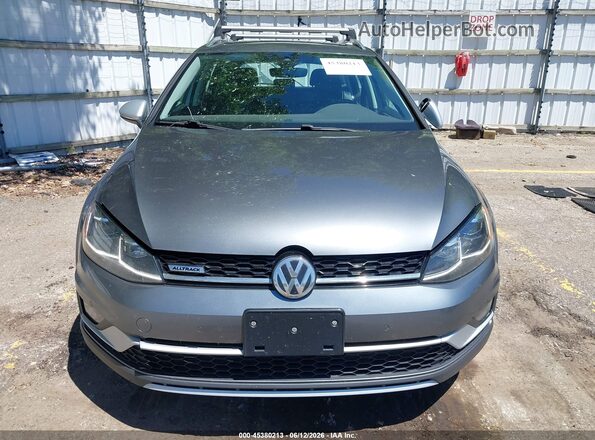 3VWH17AU8JM754205 2018 VOLKSWAGEN GOLF Gray Instrument cluster view