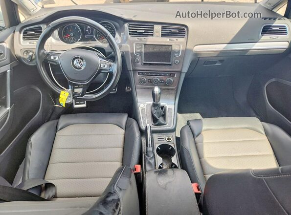 3VWH17AU9HM542102 2017 VOLKSWAGEN GOLF Blue Вид панелі приладів