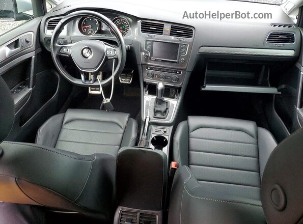 3VWH17AUXHM514258 2017 VOLKSWAGEN GOLF Black 