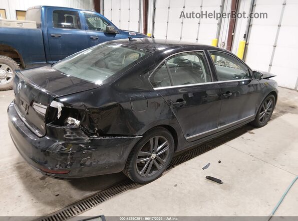 3VWL17AJ7JM231127 2018 VOLKSWAGEN JETTA Black Задня права чверть