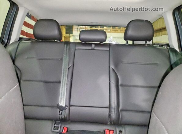3VWM17AUXKM516646 2019 VOLKSWAGEN GOLF Gray Rear seats view