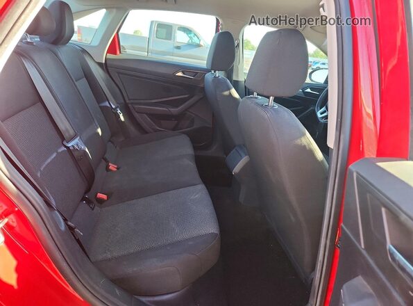 3VWN57BU0KM004675 2019 VOLKSWAGEN JETTA Red Вид задніх сидінь