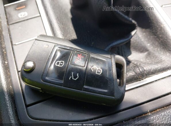 3VWN57BU3KM030865 2019 VOLKSWAGEN JETTA Gray Vista del salpicadero