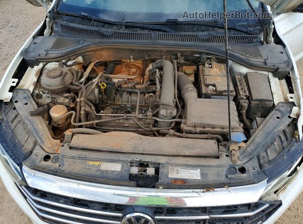 3VWN57BU6KM067540 2019 VOLKSWAGEN JETTA White Widok wnętrza z tyłu