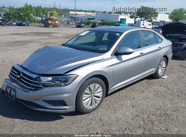 3VWN57BU8LM059408 2020 VOLKSWAGEN JETTA Silver წინა მარცხენა ხედი სამი მეოთხედიდან