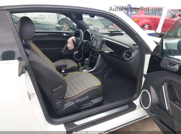3VWS17AT4HM624932 2017 VOLKSWAGEN BEETLE White Vista interior delantera