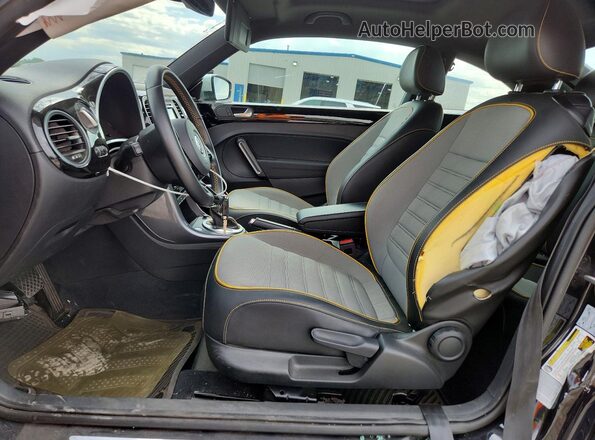 3VWSD7AT7JM708014 2018 VOLKSWAGEN BEETLE Black Սալոնի դիմացի տեսք